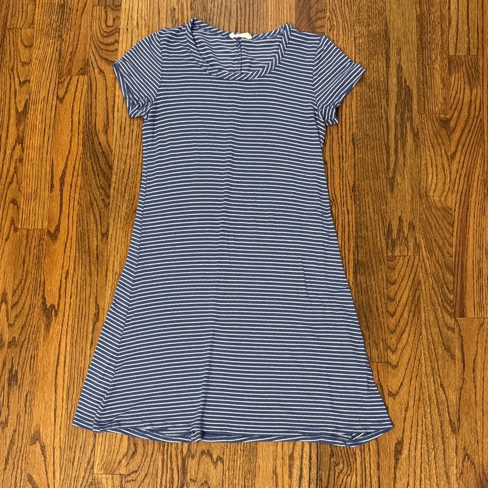 🌸 5/$25 Sale 🌸 Olivia Rae Navy and White Striped T-shirt Dress